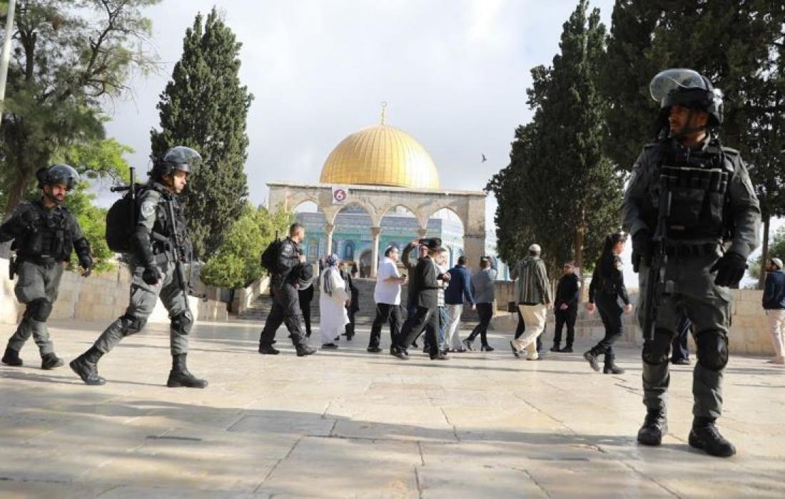 المستوطنون الصهاينة يقتحمون المسجد الاقصى وسط حماية مشددة من شرطة الاحتلال